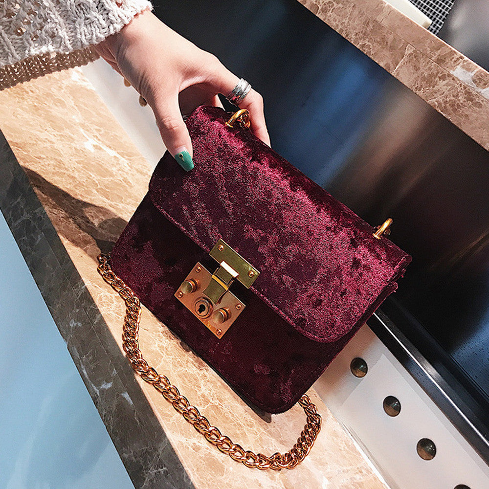 Elegant Women Shoulder Bags Retro Gold Velvet Messenger